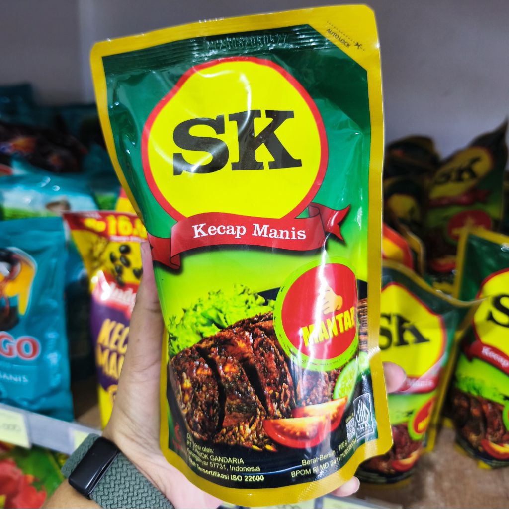 

KECAP SK MANTAP 700ML / KECAP MANIS SK MANTAP 700GR REFILL POUCH