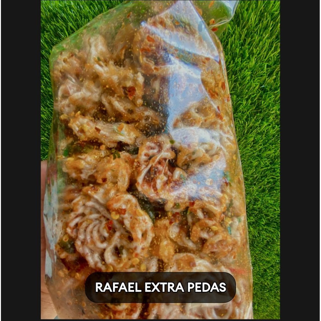 

Kerupuk Sebring Rafael Tan 250 Gram(Kerupuk Bantet) Seblak Kering Viral Kerupuk Mawar Bantet