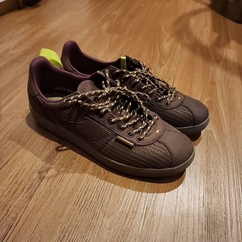 Compass Tribune 4884 Brown limited edition size: 43