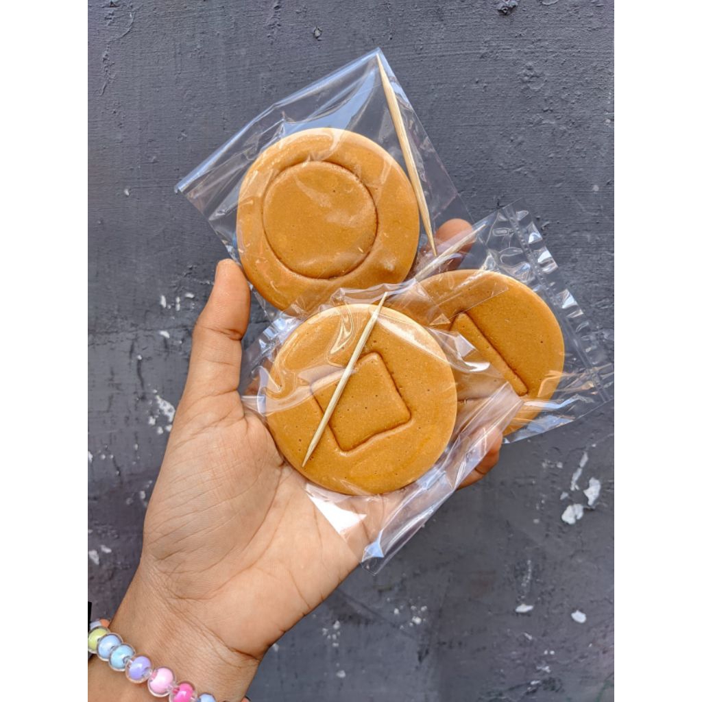 

Permen dalgona squid game free tusuk gigi