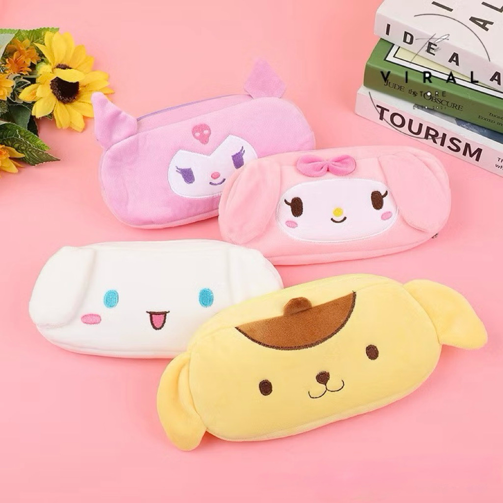 

Tempat Pensil Bahan Kain Bulu Halus Karakter
