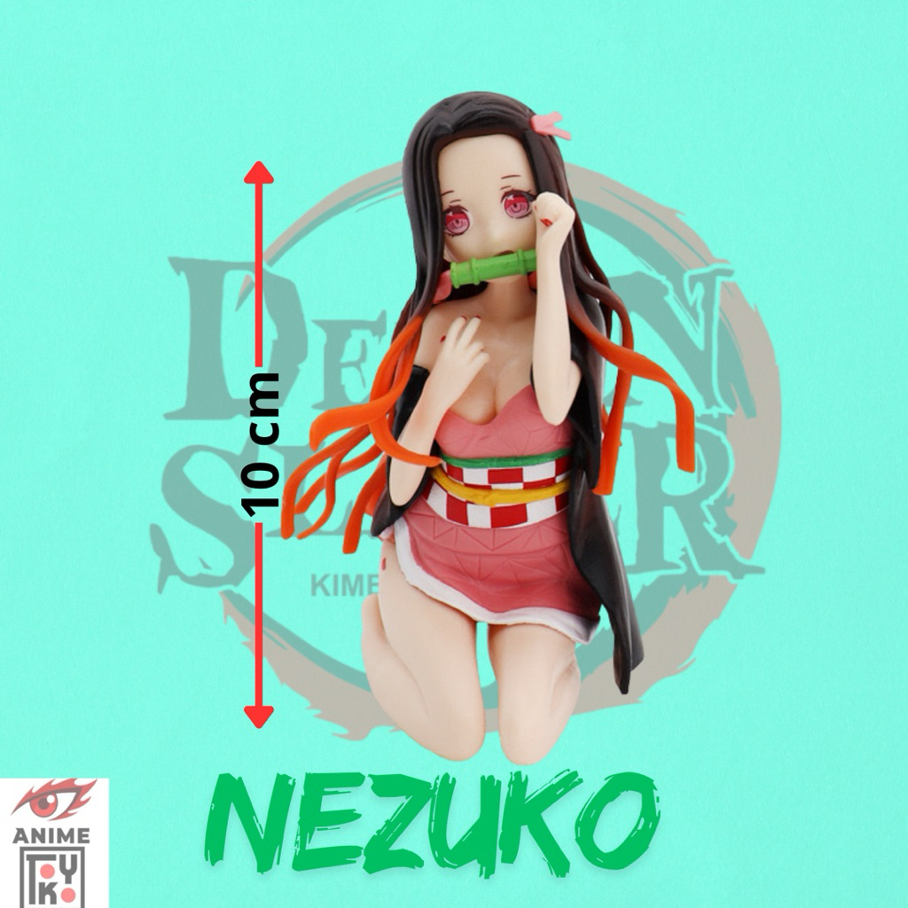 Action figure nezuko kamado duduk pose sexy