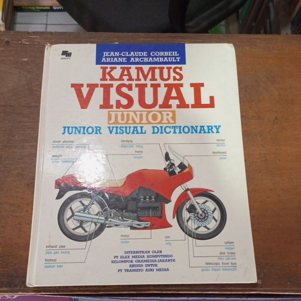 KAMUS VISUAL JUNIOR, JUNIOR VISUAL DICTIONARY
