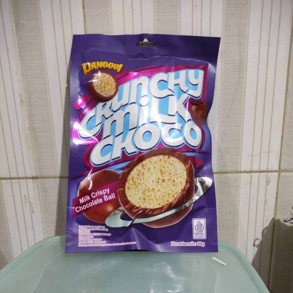 

Milky Chocolate Ball / Permen Bola Coklat Lianggui 90gr per kemasan