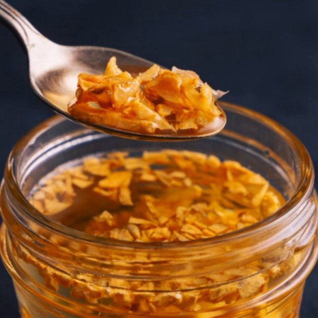 

MINYAK BAWANG PUTIH GORENG (100GR) GARLIC OIL HOMEMADE