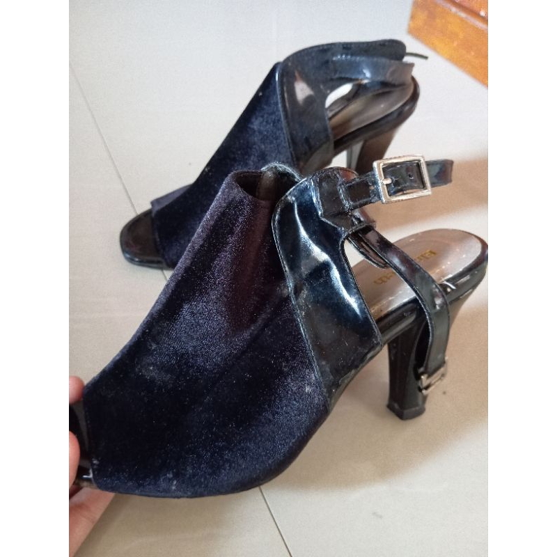 preloved sandal elizabeth/sandalpesta/heelspesta/heelslebaran/wedges