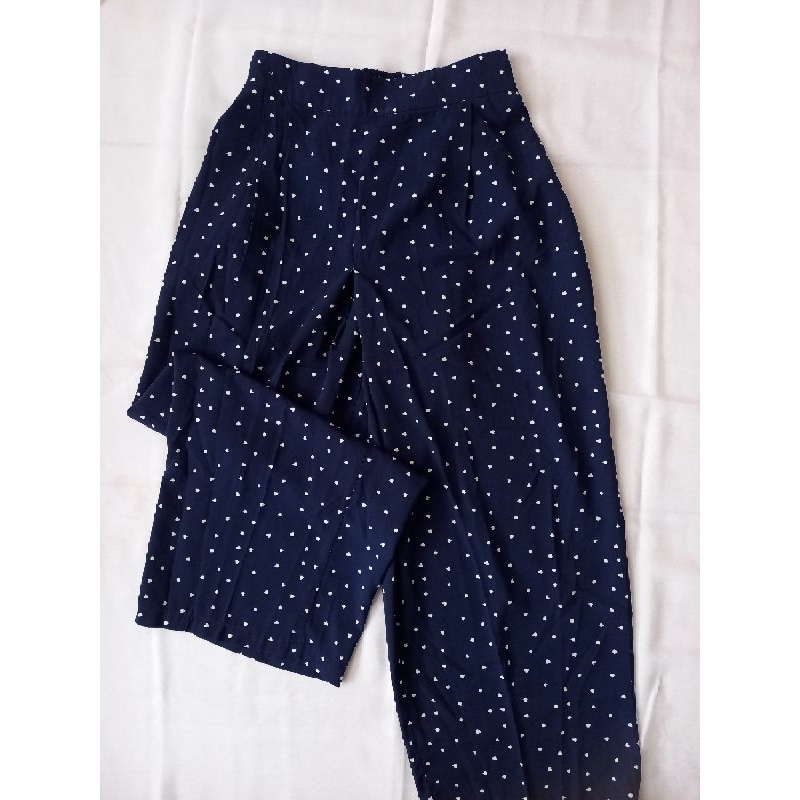 [Preloved] Woman Trousers DETAILS