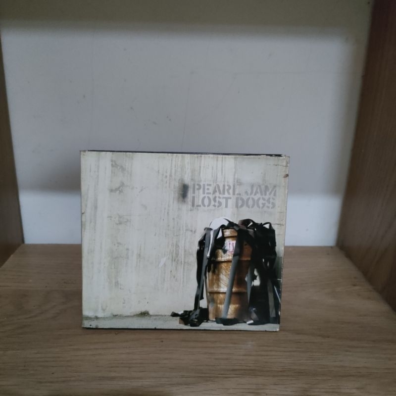 kaset Cd PEARL JAM - LOST DOGS