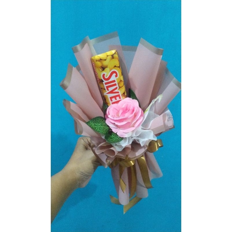 

Mini Buket Silverqueen|Buket Silverqueen|Buket Valentine|Buket Single Rose
