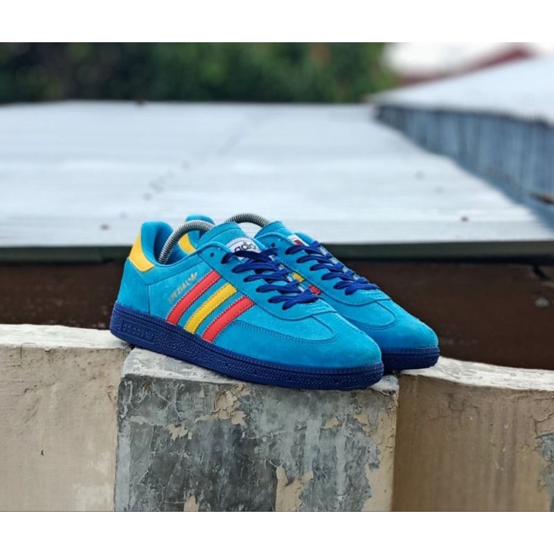 Adidas Spezial END