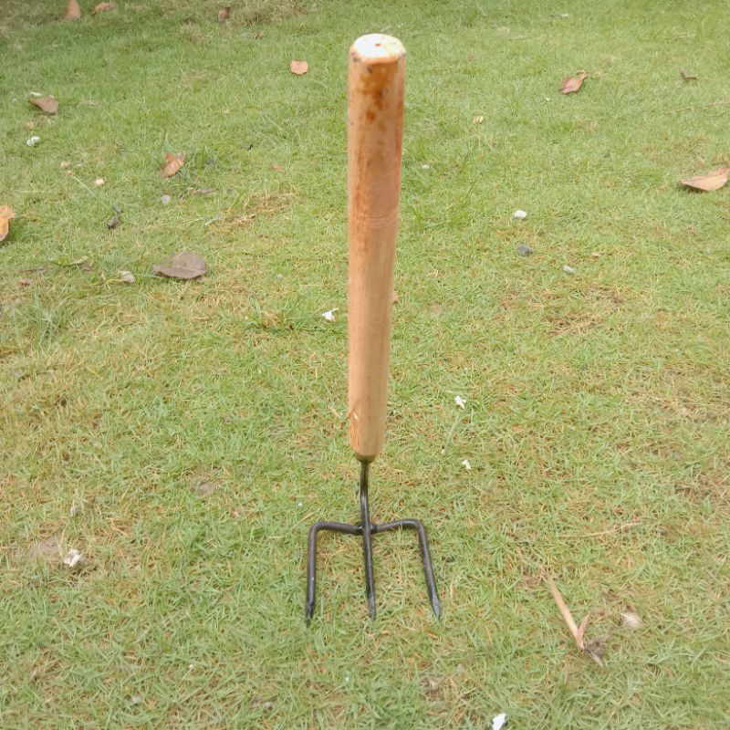 garukan sampah baja gigi3 gagang kayu