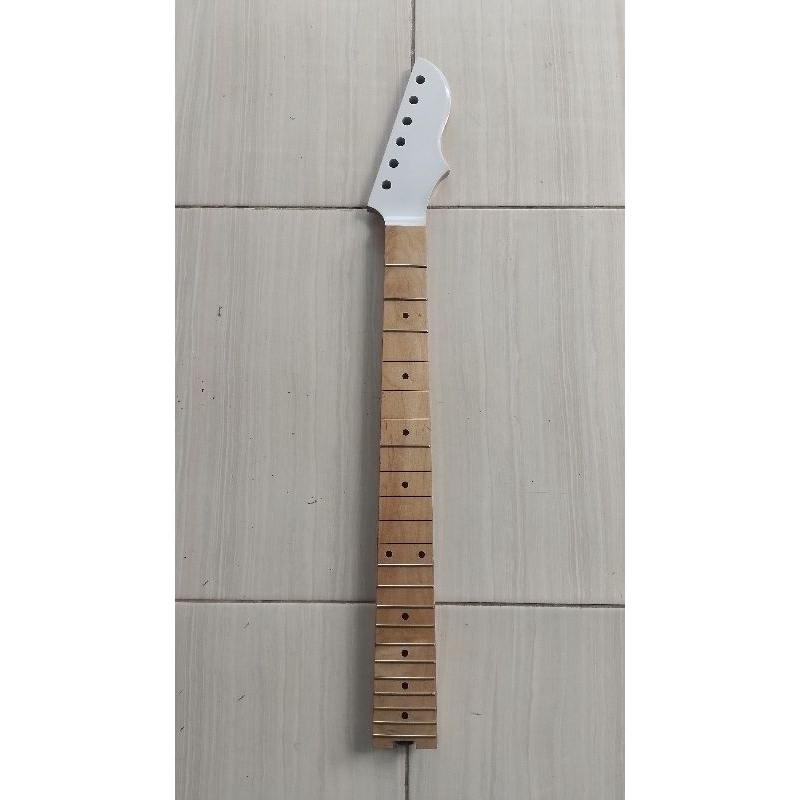 Neck Gitar