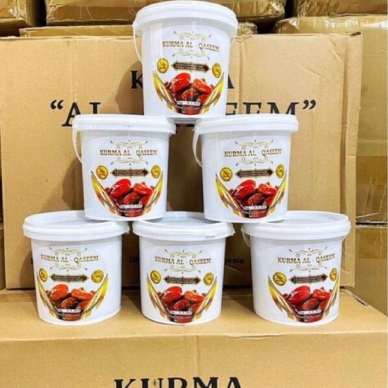 

Kurma Al Qasen timba Plastik / kurma Madinah