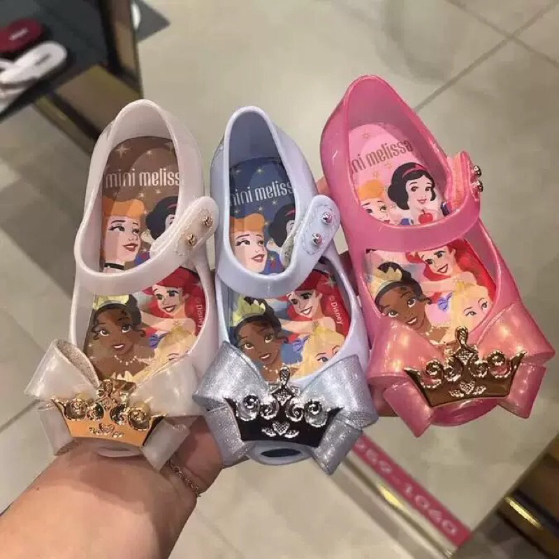 mini melissa ultragirl II + Disney princess BB ( Size 22/23 - 30 )