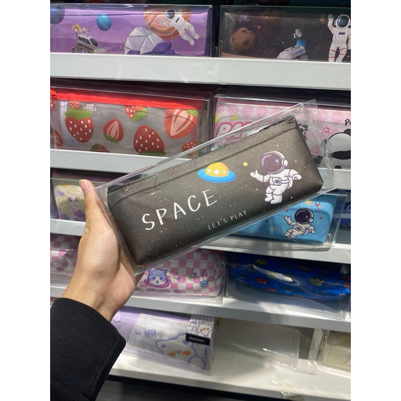 

Mumuso - Astrounout Space (Black) Pencil Case Medium
