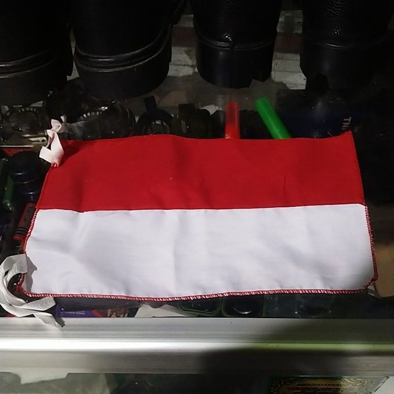 BENDERA MERAH PUTIH MOBIL