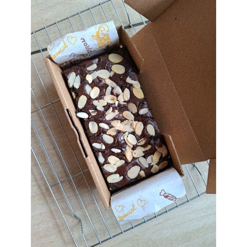 

Brownies Chewy Almond/Cheese