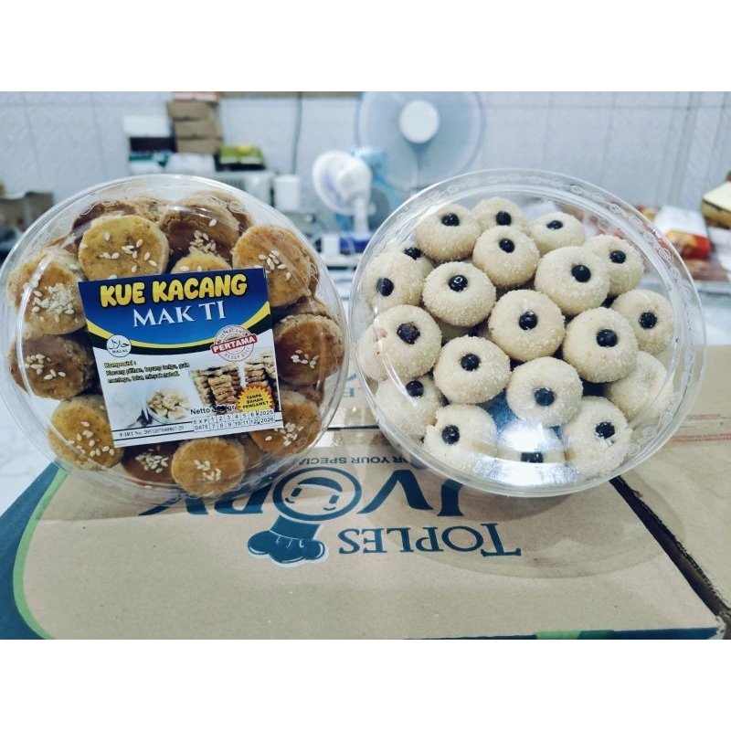 

2pcs KUE KERING 1000gr