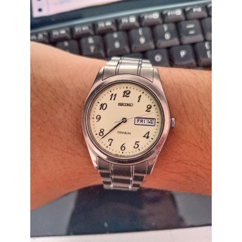 SEIKO VINTAGE 7N43-9090 TITANIUM