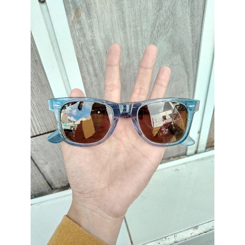 kacamata hitam wayfarer RB2140