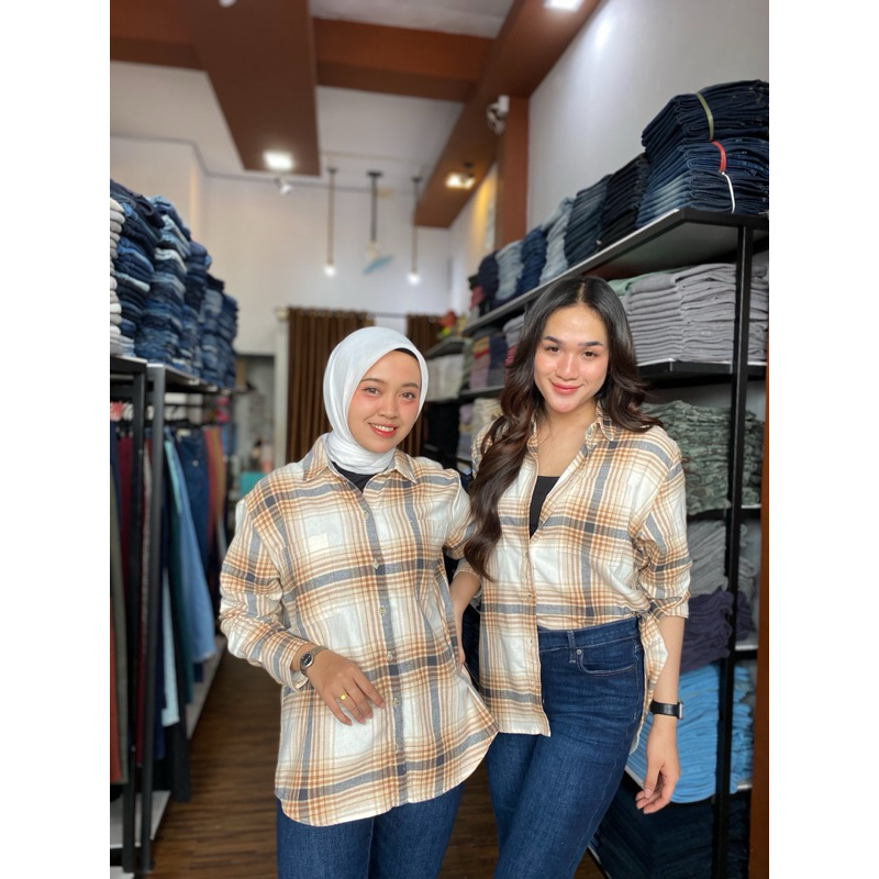 JJdetail - KEMEJA FLANEL WANITA BRANDED OVERSIZE MOTIF KOTAK-KOTAK FULL KANCING 0004