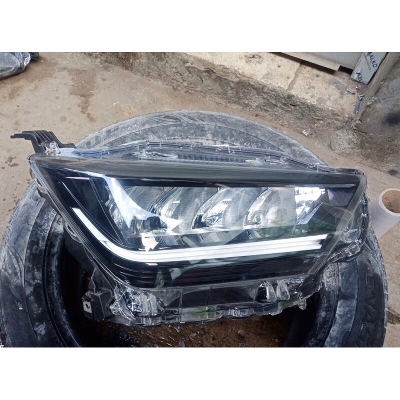HEADLAMP LAMPU DEPAN AYLA 2023 2024