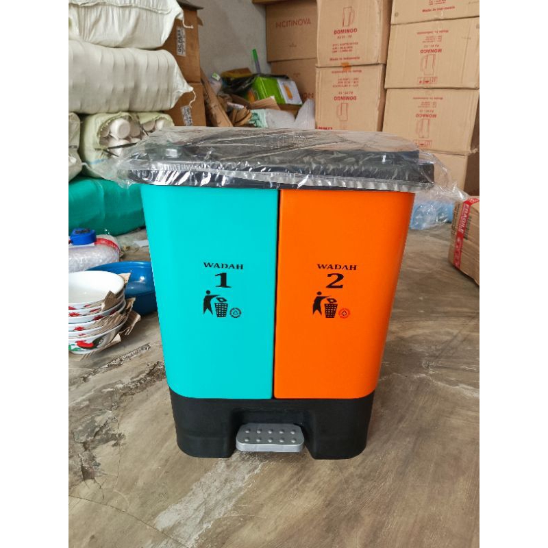 Tempat Sampah Injak 20Litet 2 Wadah / Tempat Sampah 2 Wadah