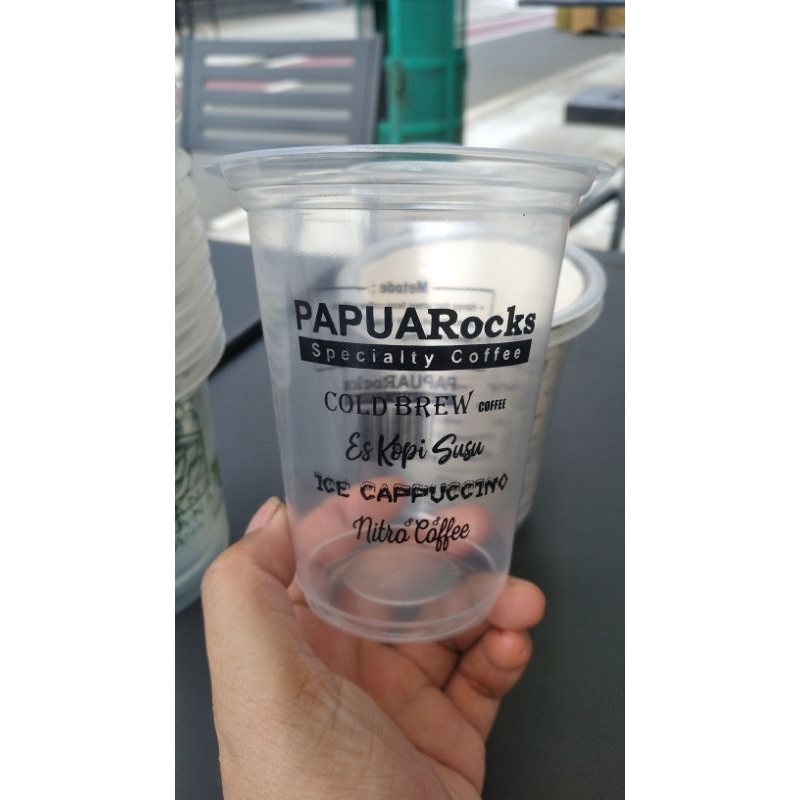 sablon 1 warna cup pp datar 12oz Tebal 7gram