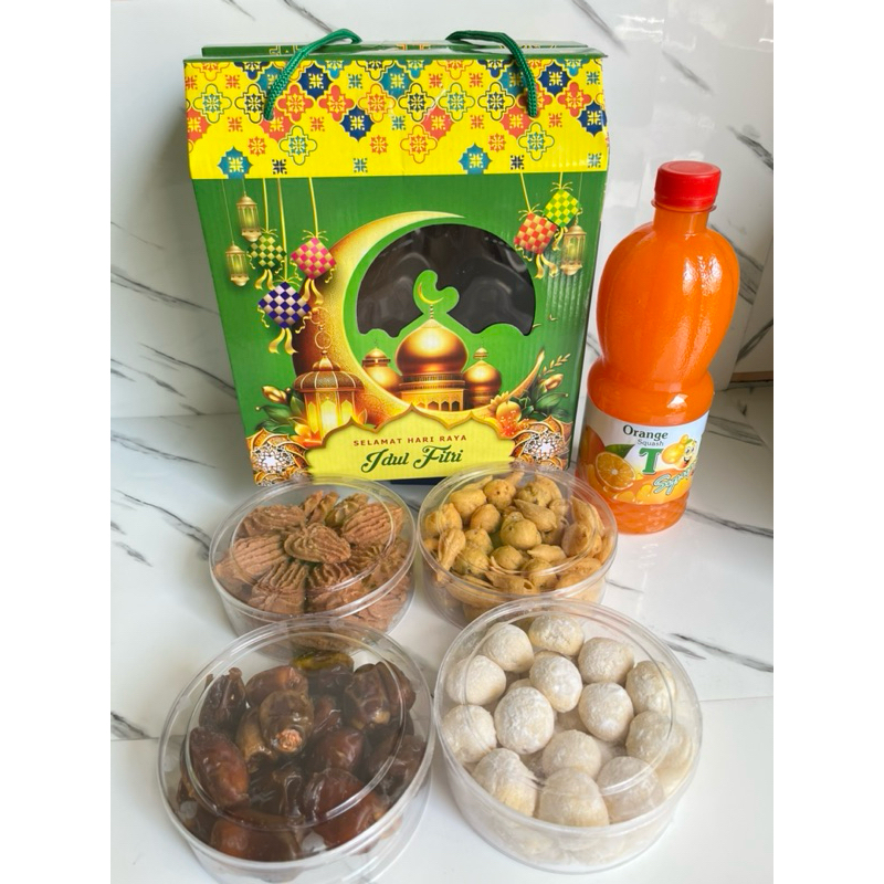 

Paket Lebaran isi 4 kue + Sirup merek Yes! Harga Terjangkau dan Kuenya Enak