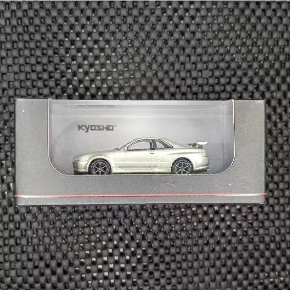 KYOSHO NISSAN SKYLINE GTR BNR34 LIGHT GREEN METALLIC
