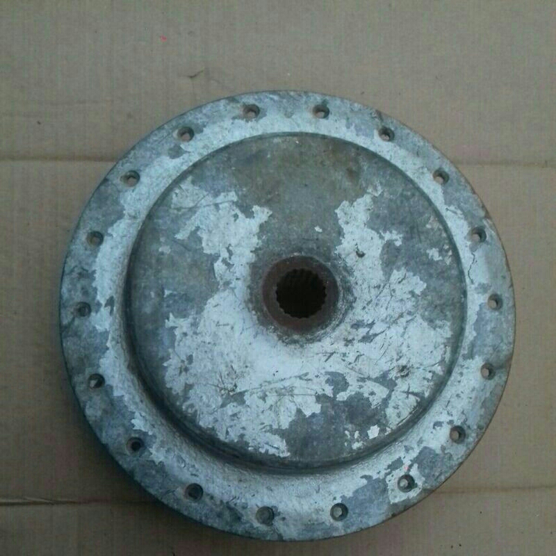Tromol belakang suzuki spin 125 gigi 20 original