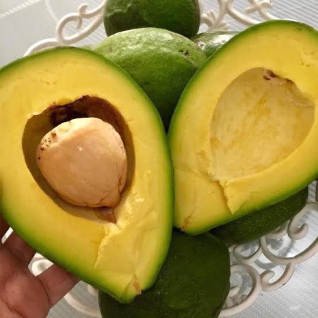 

(1 Kg) Alpukat Mentega Bergaransi isi 5-7 (Mentah)