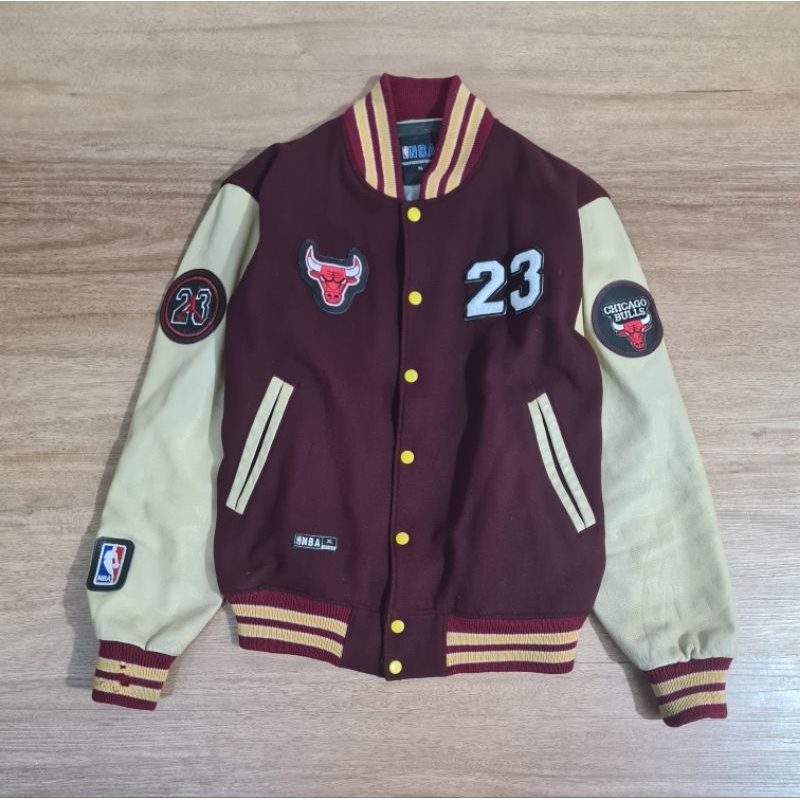Jaket Kulit Varsity Chicago bulls