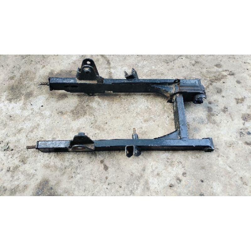 SWING ARM BELAKANG RC100 BRAVO ORIGINAL