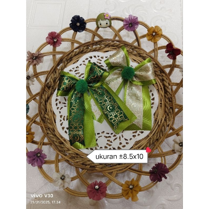 

PITA LEBARAN/IDUL FITRI POMPOM