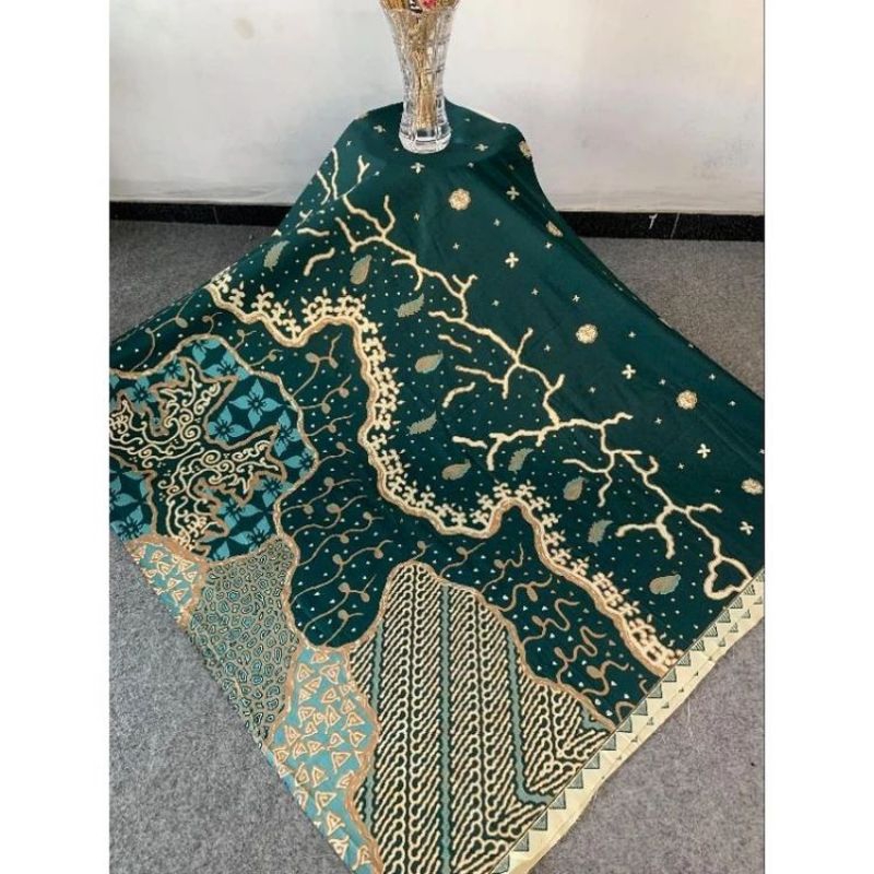 TERLARIS  KAIN BATIK SOLO ABSTRAK AKAR JALARAN HIJAU EMERALD