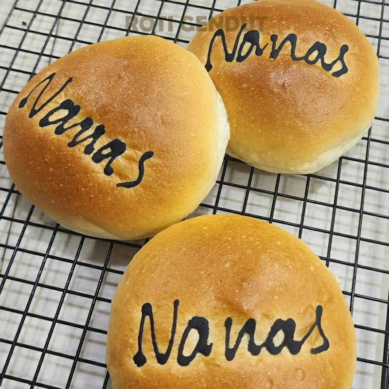 

Roti Nanas Roti Gendut
