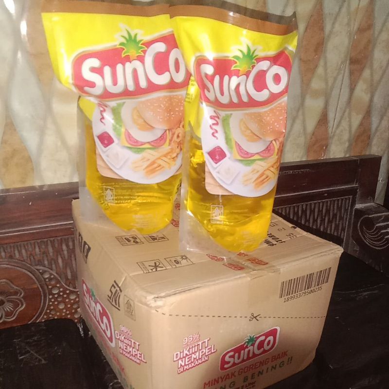 

MINYAK SUNCO MINYAK GORENG 1 KARTON ISI 6 KEMASAN 2 LITER.||MINYAK KEMASAN REFIL.||