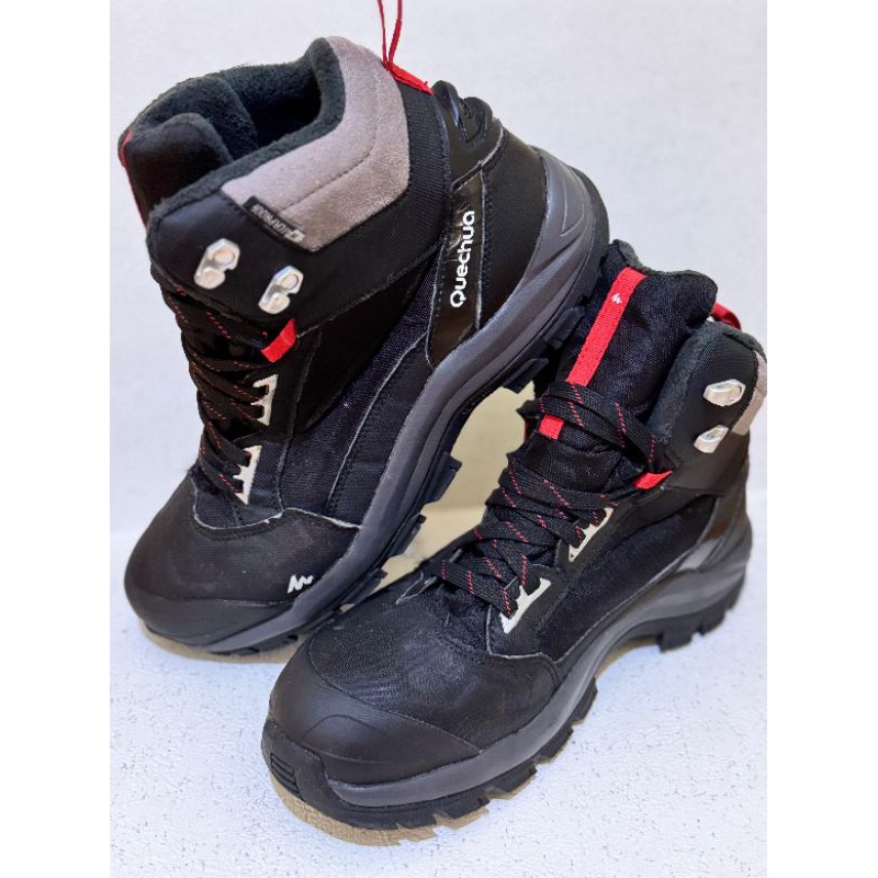 Sepatu Outdoor Quechua