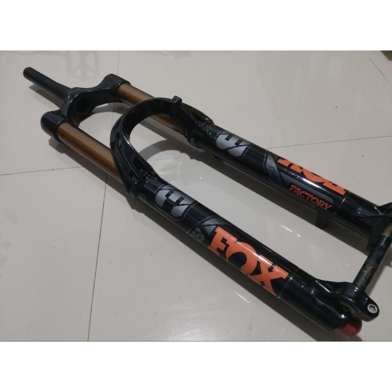 FORK FOX KHASIMA 38 29' 160