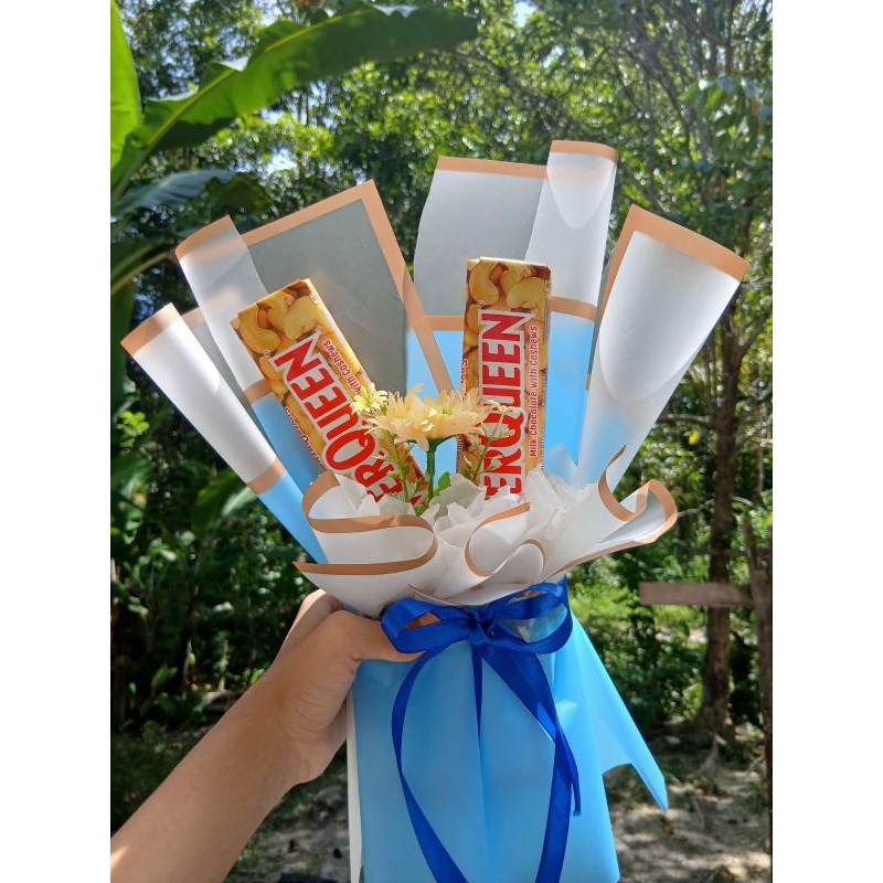 

Buket Silverqueen + Bunga