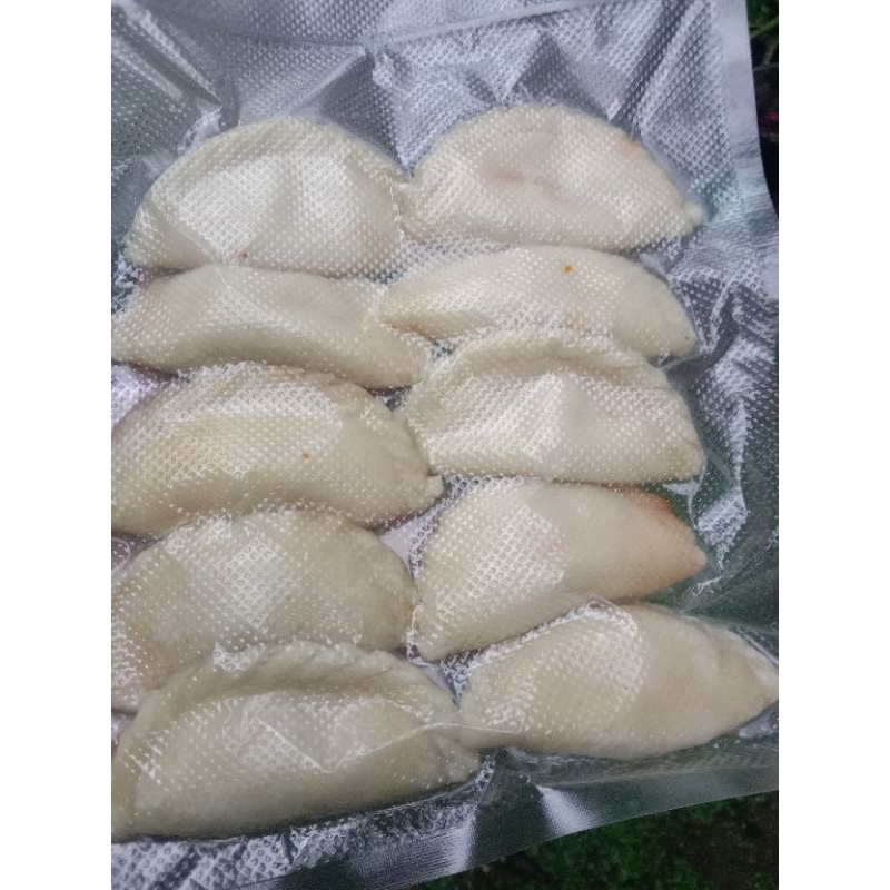 

cireng isi ayam sewir ,pedas