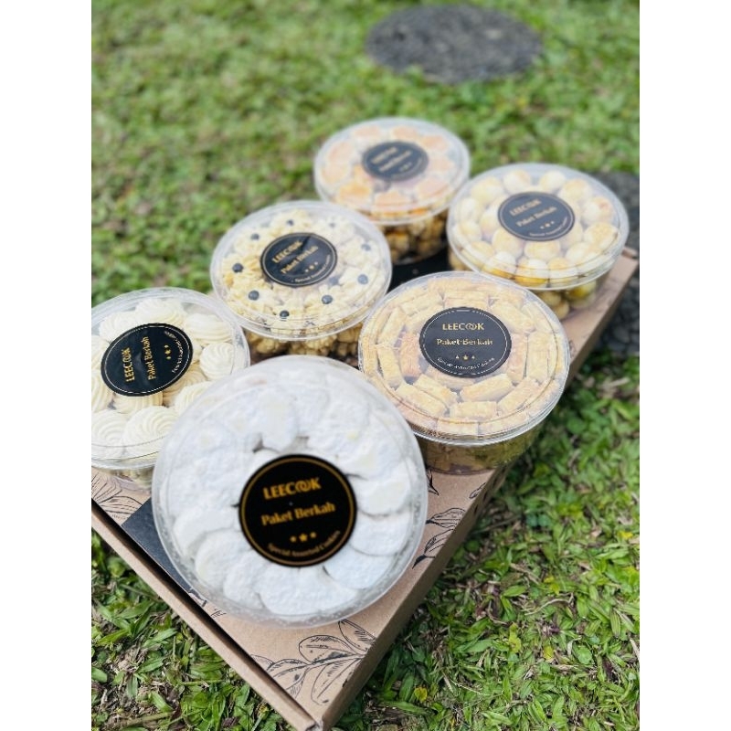 

PAKET KUE KERING ISI 6 TOPLES PREMIUM - HAMPERS LEBARAN 2025