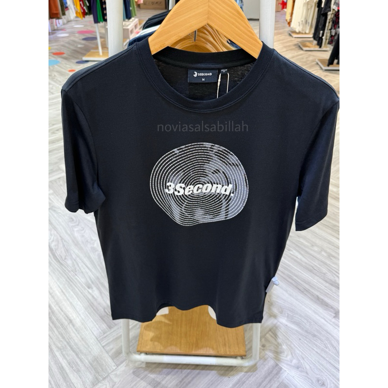 [3MOTIF] KAOS 3SECOND PRIA SHORT SLEEVE LOGO CHISEL ORIGINAL 100% (Regulerfit)