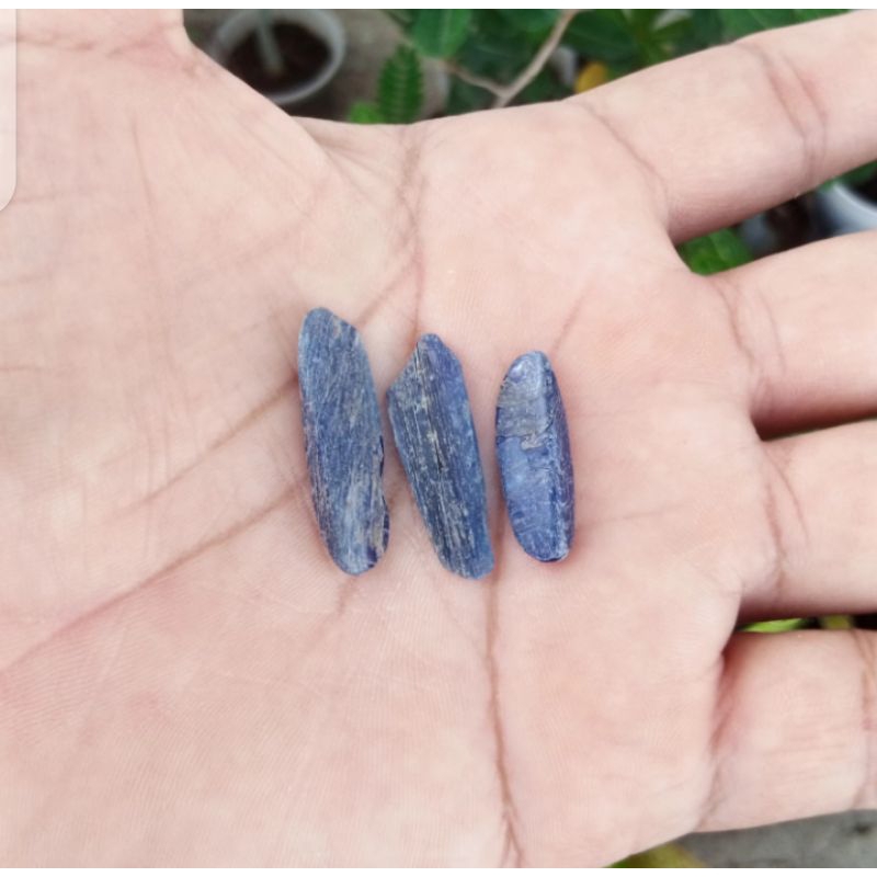 Rough / Bahan Batu Permata Natural Kyanite / Safir Australia 08