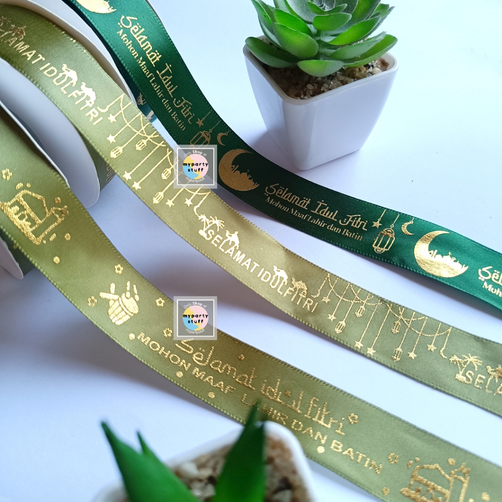

[2 Yard/180 cm] Pita Satin Premium Selamat Idul Fitri / Pita Hampers Lebaran Ramadan / Pita Hias Hijau Gold Seserahan Parcel Idul Fitri