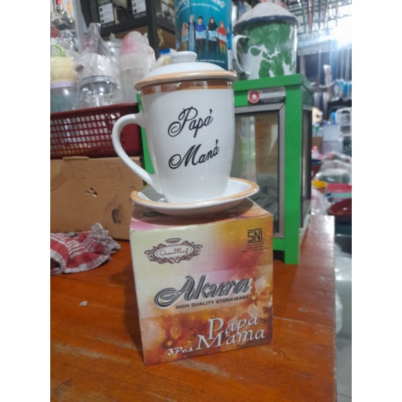 Gelas papa mama/Mug keramik pakai tutup+piring tadah/Gelas akura