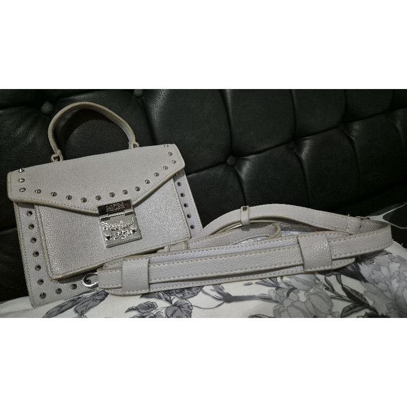 Super sale Preloved McM Patricia Grey