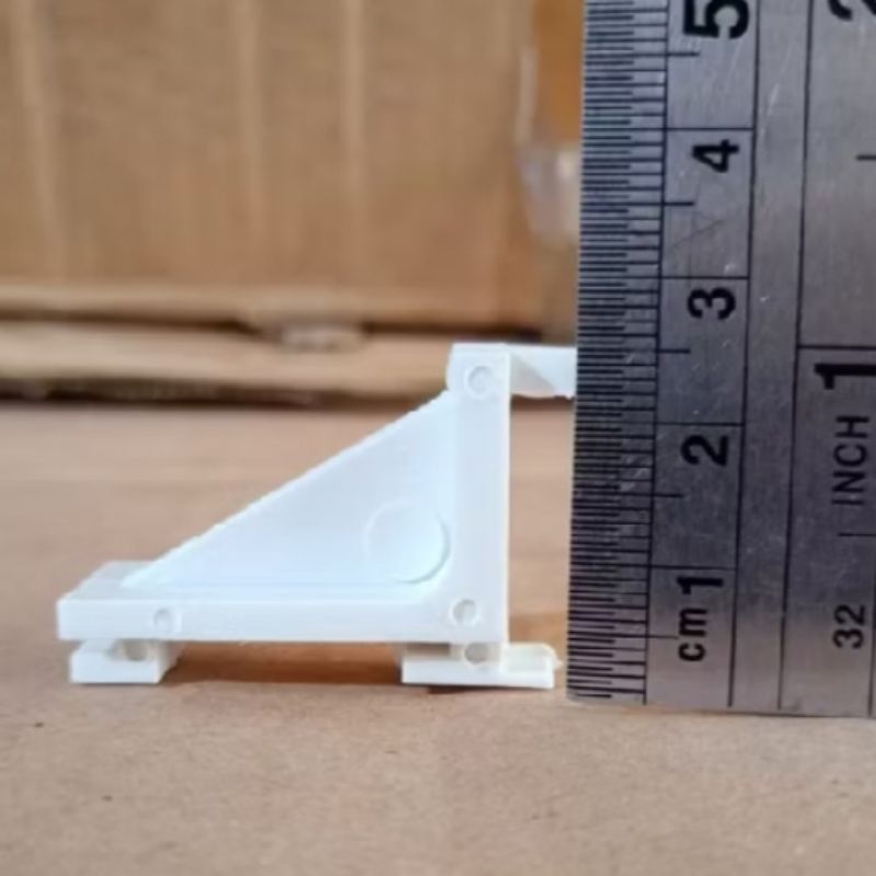 Stand cantolan atau gantungan rak showcase multi