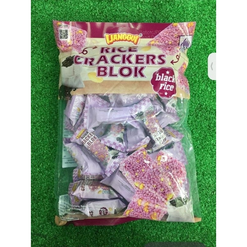 

Lianggui Rice Crackers Blok Black Rice Krakers Beras Rasa Kacang Beras Hitam 298gr Impor China HALAL